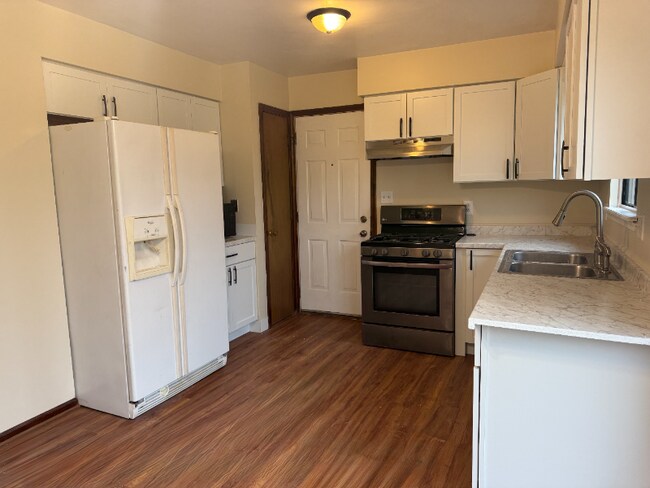 5418 Laporte Dr, Lansing, MI 48911 - photo 7