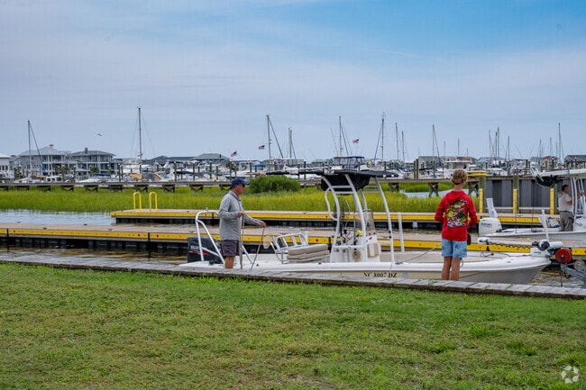 You have easy access to boating when you live in the River Road neighborhood.