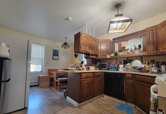 139 Brook St, Brookline, MA 02445