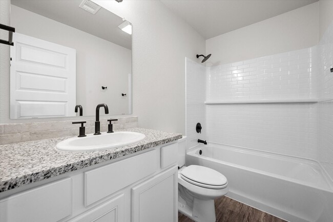 5633 Smith St, Lubbock, TX 79416 - photo 3