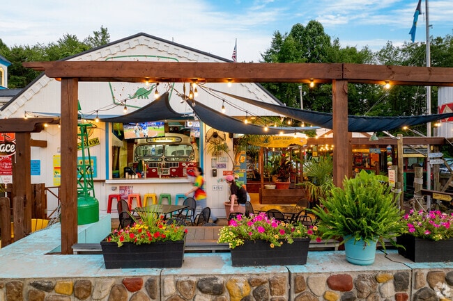 Brady Lake residents are less than 10 minutes from Mike’s Place in Kent.