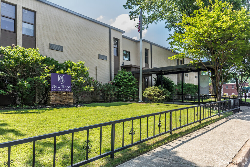 New Hope Christian Academy is a private Christian school serving the Frayser area.