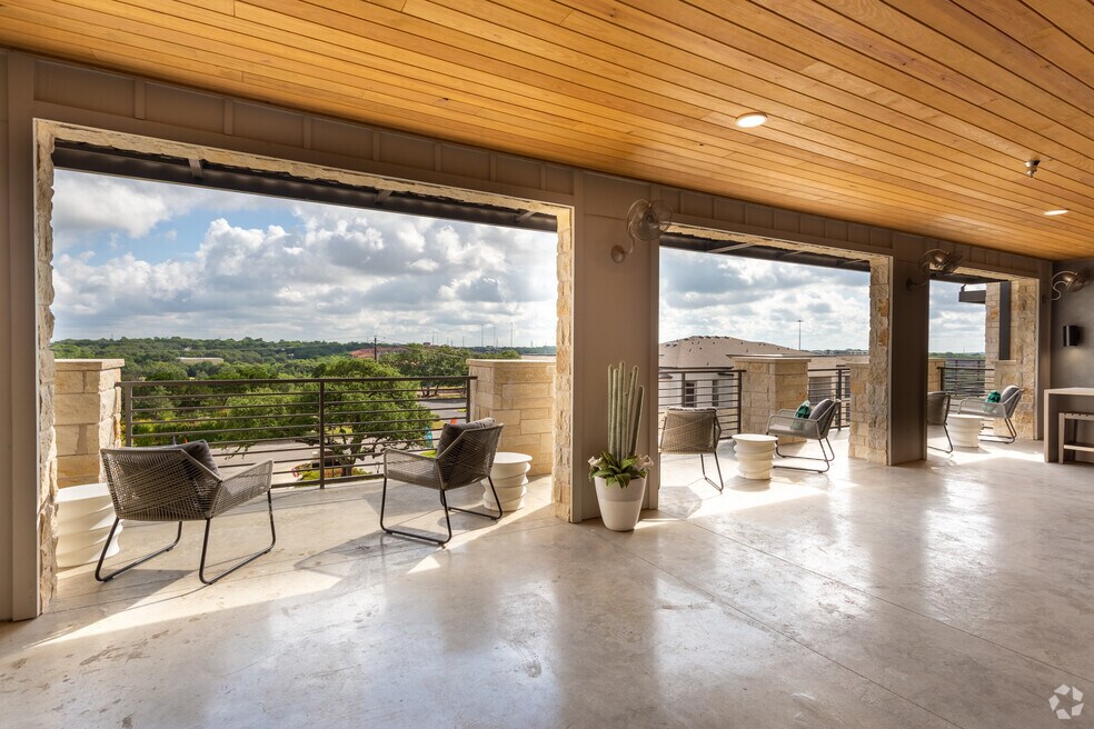 Lenox SoCo, Austin, TX 78745 - photo 1