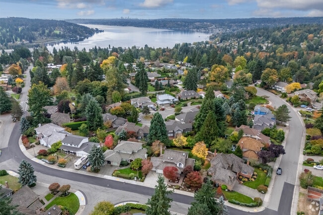 Westhill in Bothell, WA is in very close proximity to Lake Washington shores.