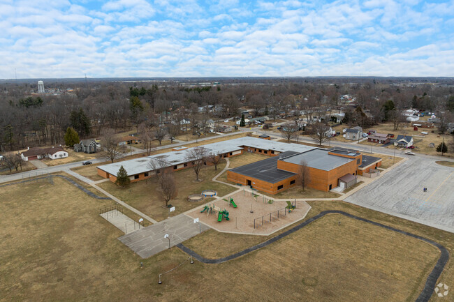 Mollie B. Hoover Elementary School is ranked 383 of 981 best public elementary school teachers in Indiana.