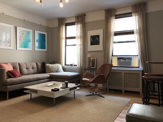 The Crillon Court unit C24, New York, NY 10032 - photo 2