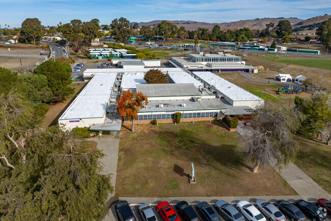 Educational opportunities abound at Elite Public School.