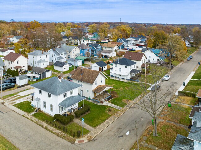 Looking North towards downtown from the early to mid 20th century homes of West Park-Columbia.