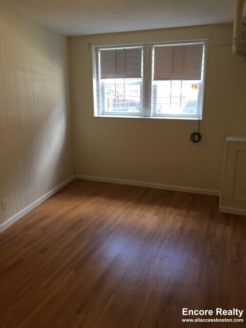 119 Sutherland Rd, Brighton, MA 02135 - photo 5