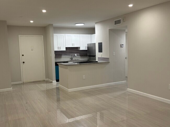 9105 SW 137th Terrace unit D, Miami, FL 33176 - photo 5