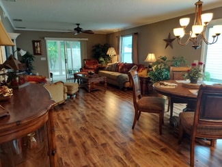 979 Smyrna St, The Villages, FL 32162