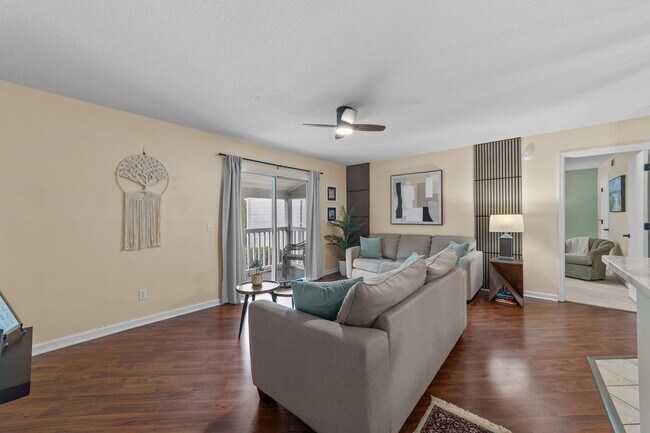 1356 Glenns Bay Rd unit L208, Myrtle Beach, SC 29575 - photo 3