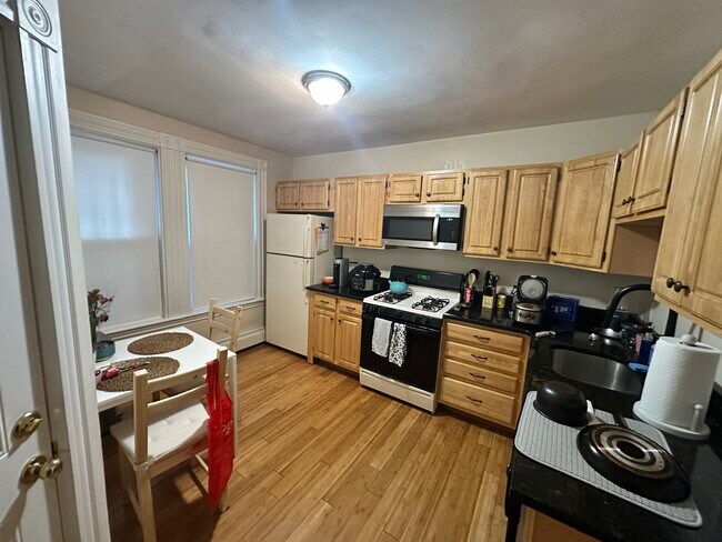 80 Hillside St unit 3, Boston, MA 02120 - photo 3