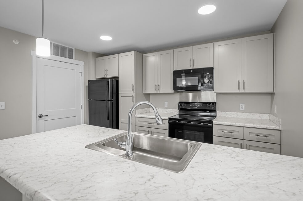 Reserve at Spencer, Saint Peters, MO 63376 - photo 1