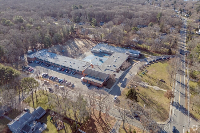 Hampden Meadows School in Barrington has an outdoor classroom facility that encourages learning.
