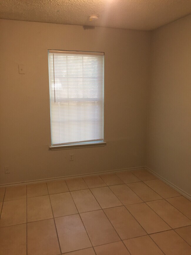 5732 Whittlesey Rd unit 5732, Fort Worth, TX 76119 - photo 5