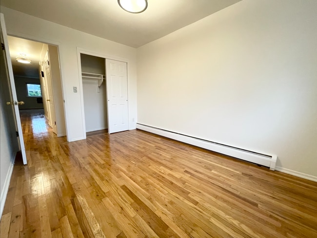 4305 49th St unit 3, Sunnyside, NY 11104 - photo 4
