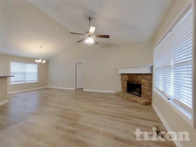 581 Meadow Spring Dr, Temple, GA 30179 - photo 4