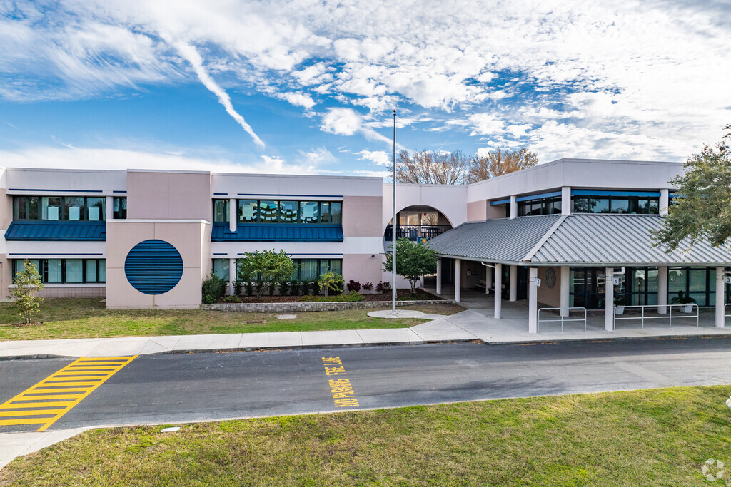 Brooker Creek Elementary has 574 students in grades PK, K-5.