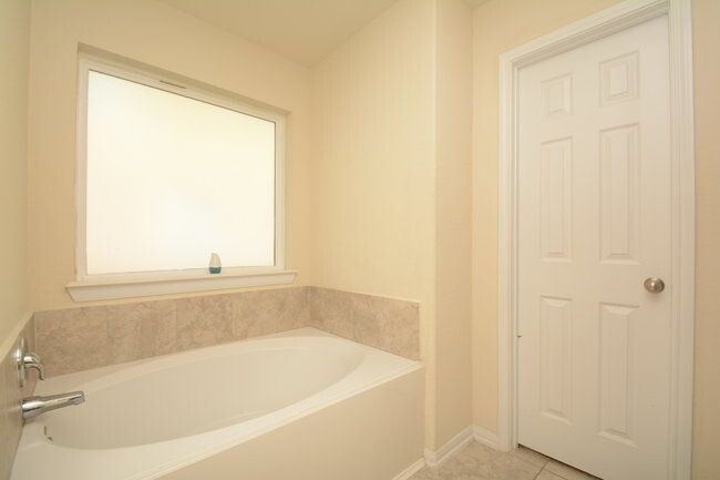 2214 Forest Floor Ct, Rosenberg, TX 77471 - photo 5