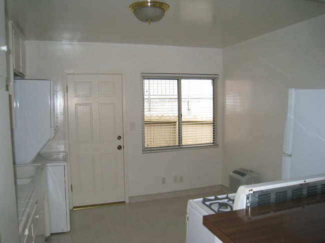 140 Virginia St unit C, El Segundo, CA 90245 - photo 7
