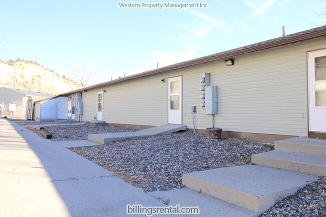 937 N 17th St unit D, Billings, MT 59101 - photo 2