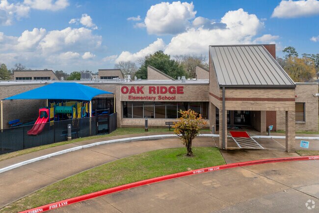 Oak Ridge Elementary is part of the highly rated Conroe ISD.