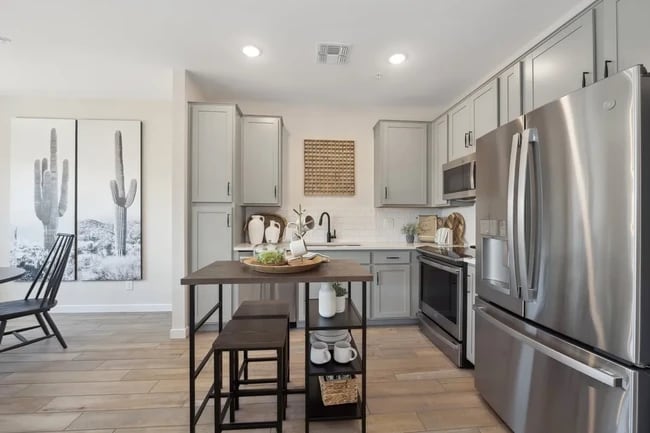 2839 W Eagle Talon Rd unit 36492396, Phoenix, AZ 85085 - photo 3