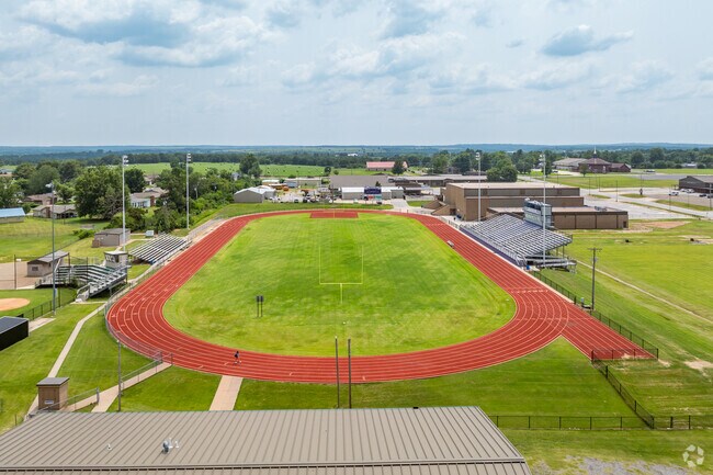 Mannford Middle School offers students many sports opportunities.