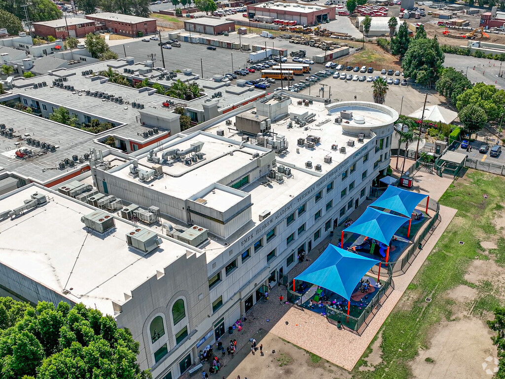 Sherman Oaks-Emek Hebrew Academy is located in Sherman Oaks.