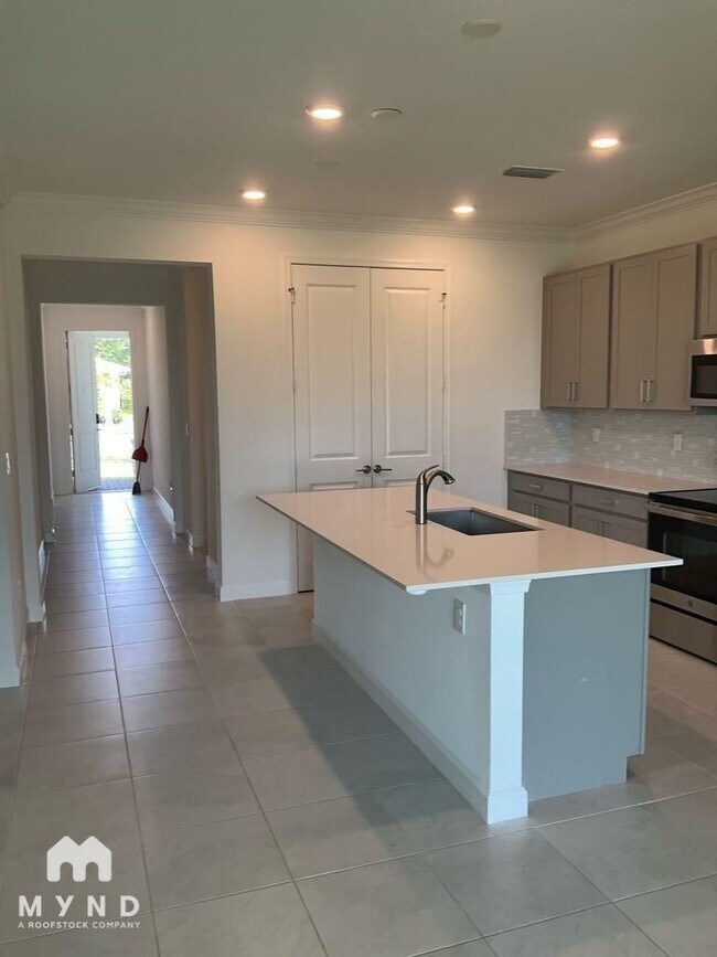 515 Veridian Cir NW, Palm Bay, FL 32907 - photo 3