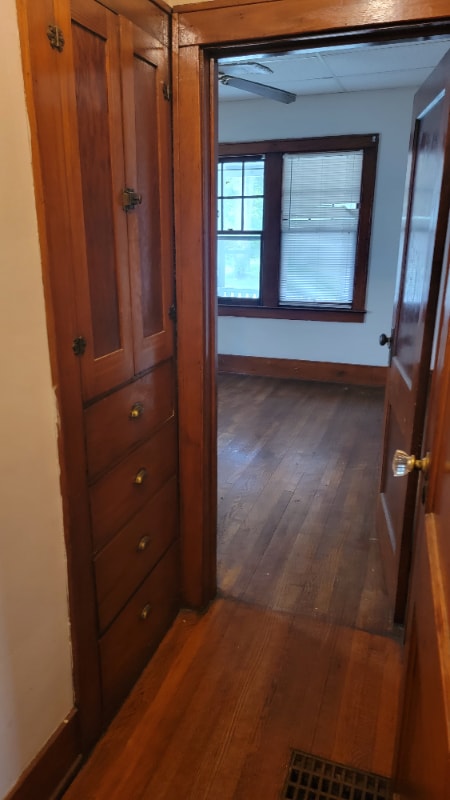 1907 N Charles St, Saginaw, MI 48602 - photo 3