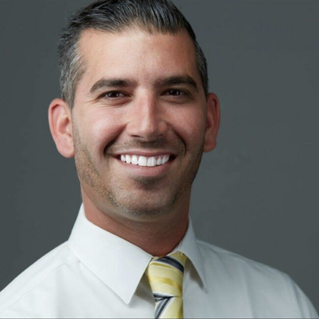 Agent Photo
