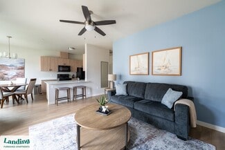 201 Leroy Ave Unit D103.1411530, Molalla, OR 97038