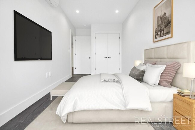 1166 St Johns Place unit 3B, Brooklyn, NY 11213 - photo 4