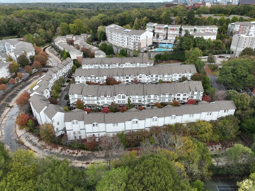 221 Semel Cir NW unit 277, Atlanta, GA 30309 - photo 2