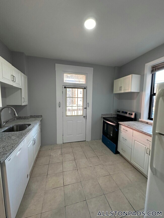 8 Royce Rd Unit 1, Boston, MA 02134
