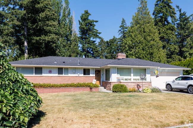 Older rambler style homes can be found throughout the East Hill neighborhood in Kent.