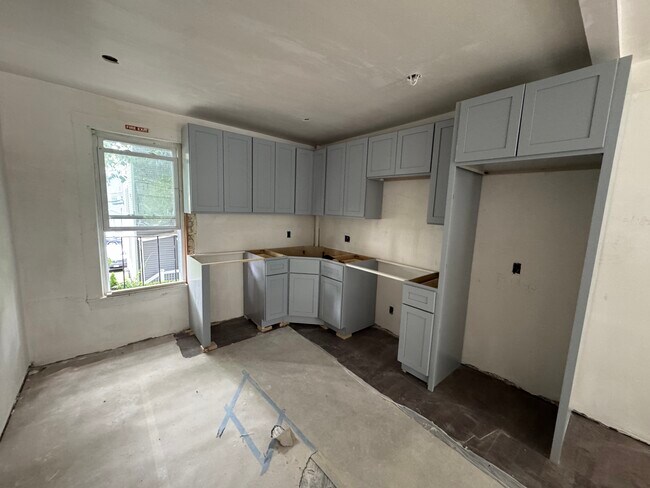 10 Hunting St unit 3, Cambridge, MA 02141 - photo 3