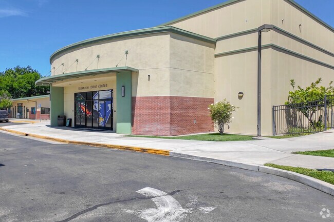 At New Jerusalem each day, a masterpiece of achievement in Tracy.