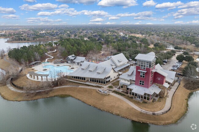 The neighborhood of Cross Creek has several community centers available with pools and fitness areas.