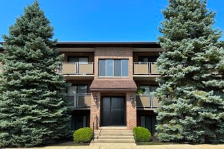 715 Meadow Wood Dr, Crescent Springs, KY 41017