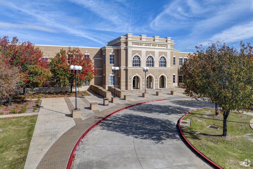 Cypress Lakes High School prepares students for success, both in college and beyond.