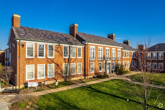 Front entrance to Nipher Middle School