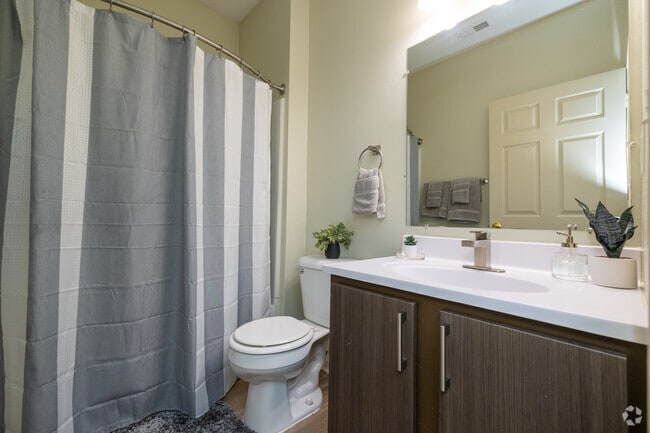 4BR, 4BA - 1,442SF - Bathroom