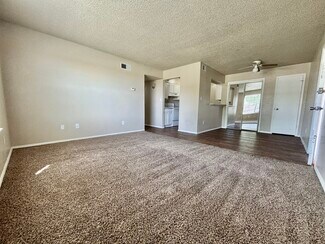 315 SE Warwick Way, Lawton, OK 73501