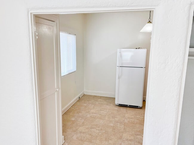 350 N Orange Grove Ave, Los Angeles, CA 90036 - photo 6