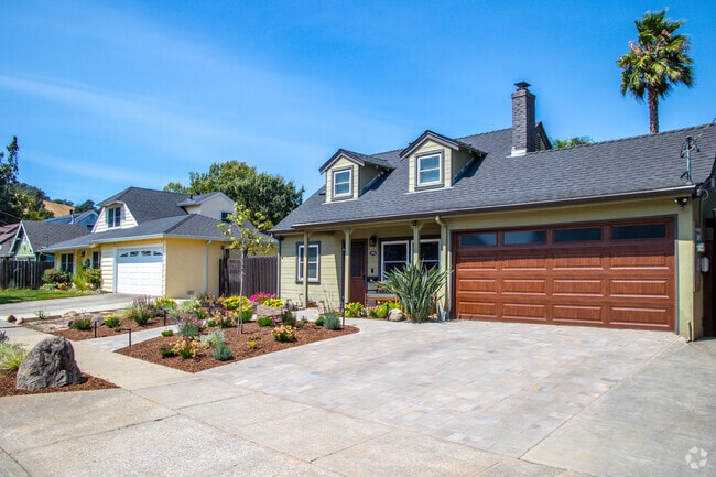 Coventry Manor is primarily single family homes with no high-rise apartments in sight.