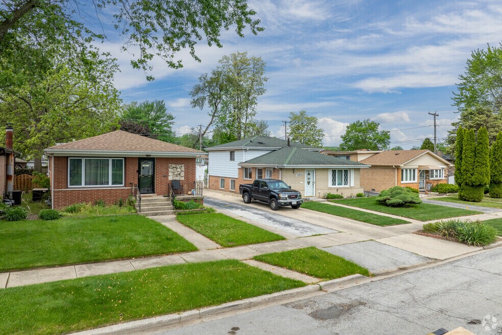 Neighborhood_Burnham_V2_081623