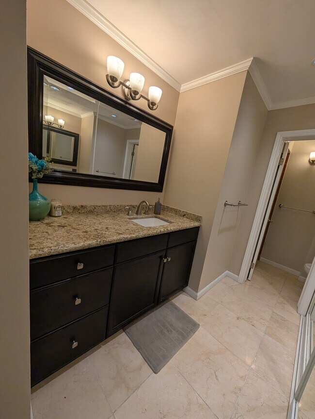 The Plaza Condominiums unit 121, San Diego, CA 92109 - photo 3